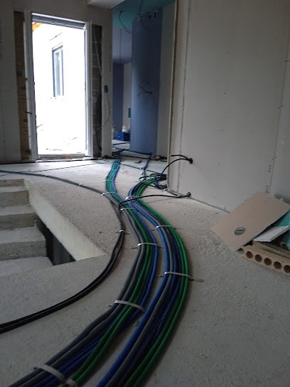 EIRL Arnaud Poveda électricité, Electricien à Lespignan