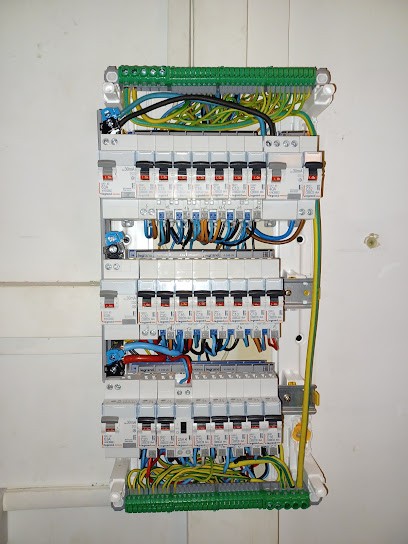 BAT E2C, Electricien à Brax