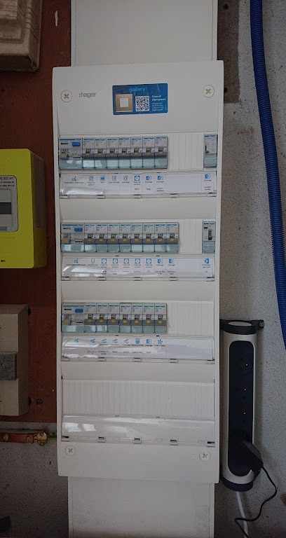 Mslec, Electricien à Soucy