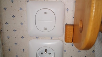 Khenniche Boudjéma, Electricien à Hérouville-Saint-Clair