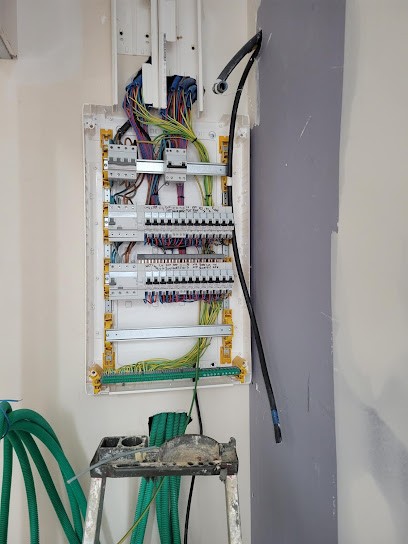 Eddc, Electricien à Monestier
