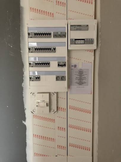 BG ELEC, Electricien à Chuzelles