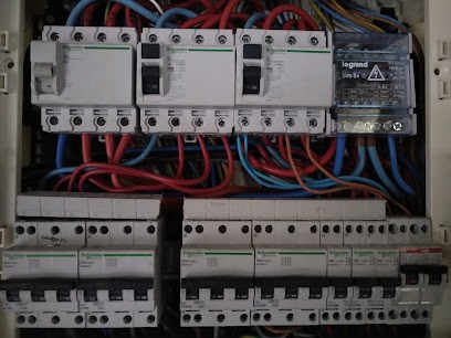 MultiServices Chrono Eco Laurent Mayjonade, Electricien à Donzenac