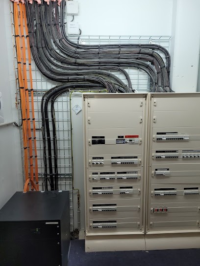 DHM énergie, Electricien à Luçay-le-Mâle