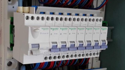 Adem Elec, Electricien à Fontaine