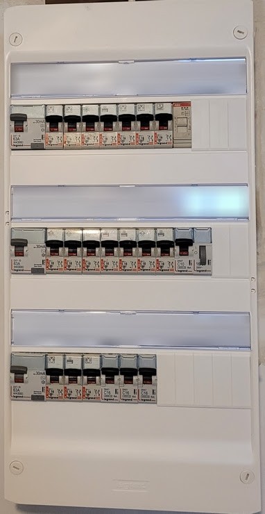 DSD Electricité, Electricien à Plumelec