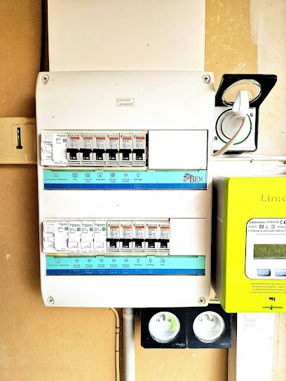 SARL BEM Electricité Général / Dépannage électrique 24h/24 - 7j/7, Electricien à Épervans