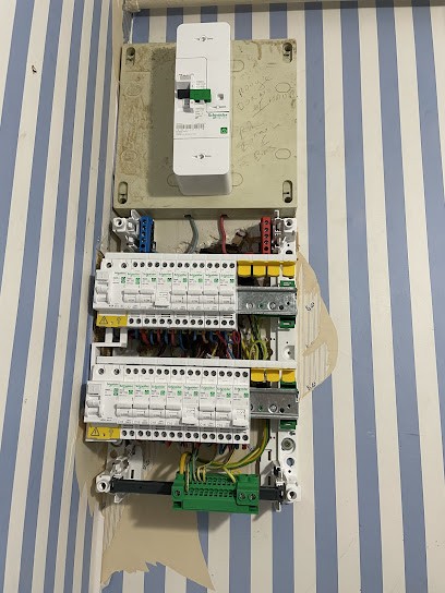 L&L Électricité GULEMIRIAN Olivier, Electricien à Nans-les-Pins