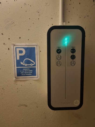 EDV Electricité Des Vallées Electricité Générale /Votre installateur de Borne de Recharge, Electricien à La Trinité
