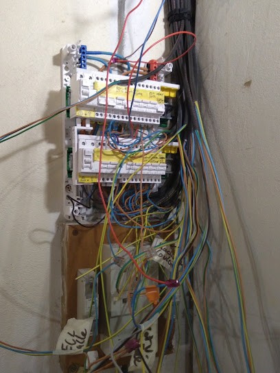 Davylex élec, Electricien à Vassonville