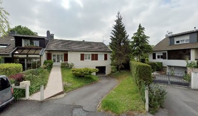 Okurer Eyup, Electricien à Charleville-Mézières