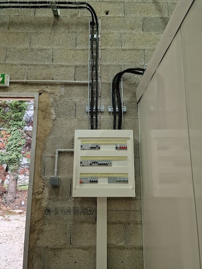 Kévin Clop Électricité, Electricien à Châteauneuf-de-Gadagne