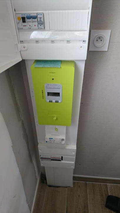 Jacquet Denis Jacques Luc, Electricien à Pauligne