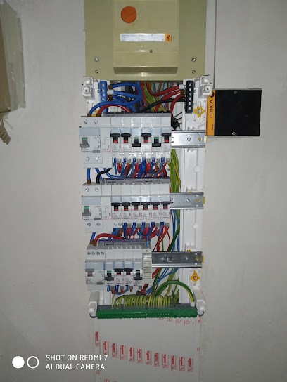 2R ELECTRICITE, Electricien à Vidauban