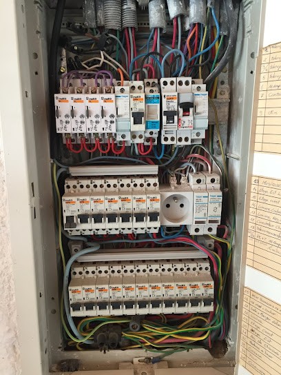 davy botelho electricité dépannage 24h/24 - 7J/7, Electricien à Chalon-sur-Saône