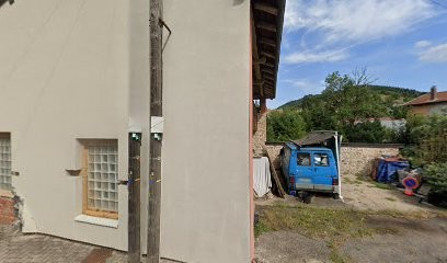Mav'lec Palluault, Electricien à Lamure-sur-Azergues