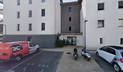 Croix Bernard, Electricien à Hendaye