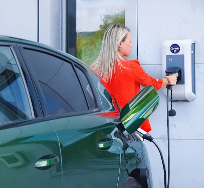 Qonexio, Electricien à Parigny