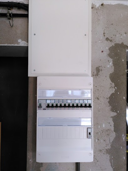 Batelec EI Uhart Simon, Electricien à Orthez