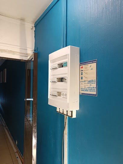 ACB38, Electricien à Réaumont