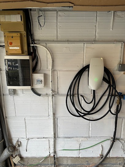 INFORMADATA - Leclerc Sébatien - Electricité - Borne De Recharge, Electricien à Taverny