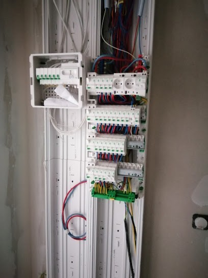 RB City Electric, Electricien au Cendre