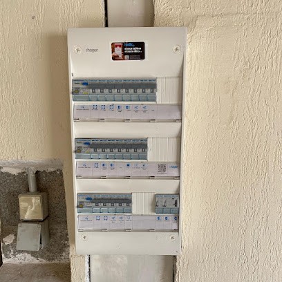 KG BAT, Electricien à Mauguio