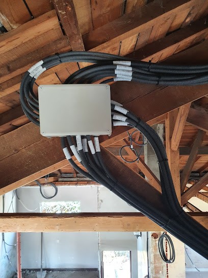 Elysiom SARL, Electricien à Vaugneray