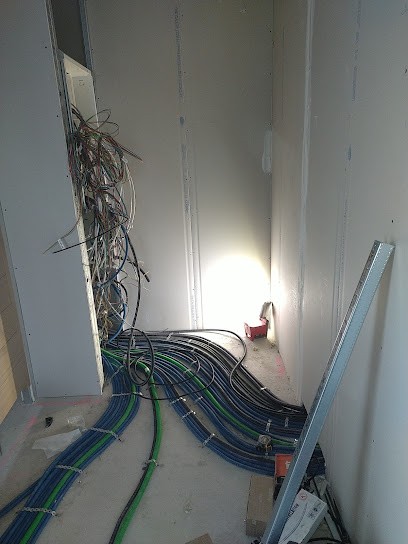 Home'Elec 22, Electricien à Plumaudan