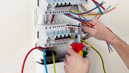 2S Rénov', Electricien à Villiers-en-Plaine