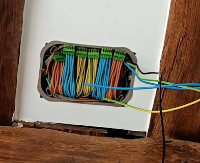 Laven Sarl, Electricien à Francheville