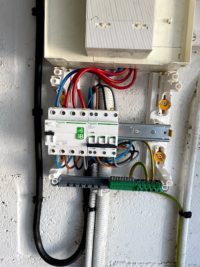 Beneficio SAS, Electricien à Plaisir
