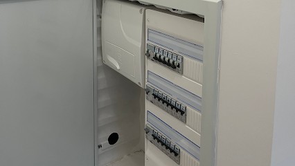 LME Électricité Générale, Electricien à Neuville-en-Ferrain