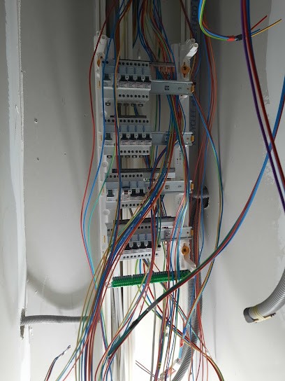 Mogelec, Electricien à Saint-Dizier