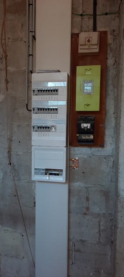 Éric MAHE Électricité & Domotique, Electricien à Saint-Lunaire