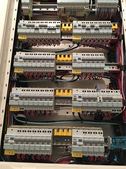 Diaz Antonio, Electricien à Quinsac