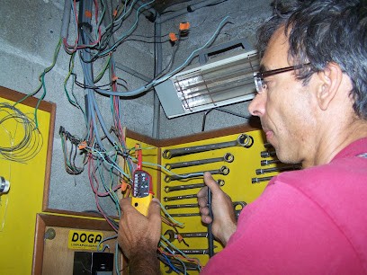 Elec 3c, Electricien à Llo
