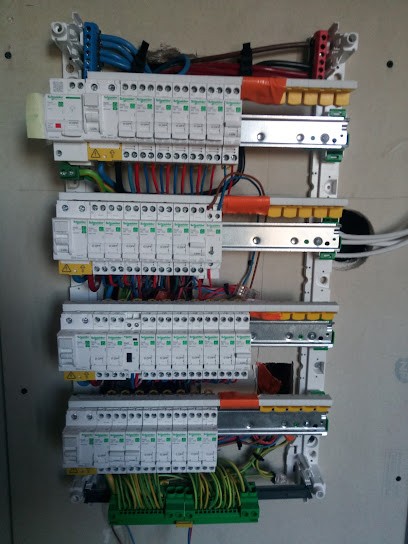 Cobatir Michaël Quinty, Electricien à Saint-Angel
